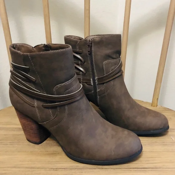 New Madden Girl Denice Strappy Boots in Women’s Size 10 - Picture 2 of 10